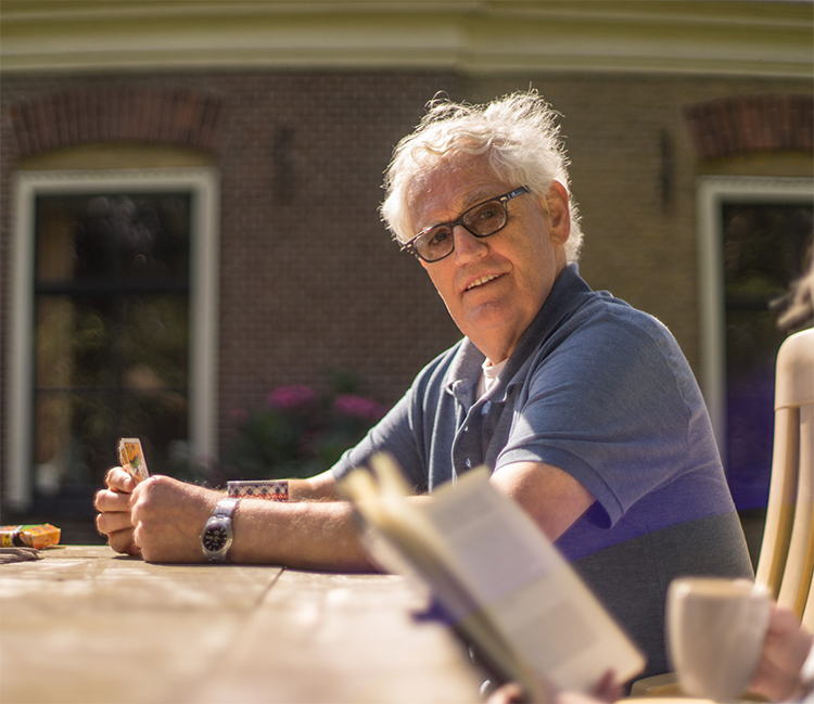 Mr De Vries
